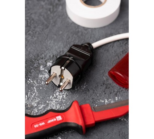 Вилка прямая с/з черн. 16А 250В EKF PROxima  AVP16-30  EKF