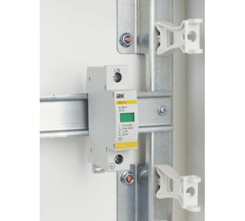 Ограничитель импульсного перенапряжения ОПС1-D 1Р In=5kA Un=230B Im=10kA  MOP20-1-D  IEK