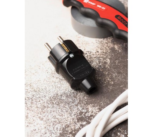 Вилка прямая усиленная с заземлением черная 16А 250В Proxima  AVP16-30-r  EKF