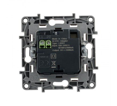 Etika Слоновая кость Розетка USB 2-ая 240В/5В 2400мА  672394  Legrand