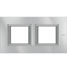 Axolute. Рамка декоративная прямоугольная немецкого стандарта. Горизонтальная установка. Цвет "Алюминий" Монохром. 2+2 модуля.  HA4802M2HHC  Legrand