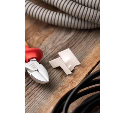 Угол внутренний (20х10) (4 шт) Plast EKF PROxima Белыйibw-20-10x4EKF