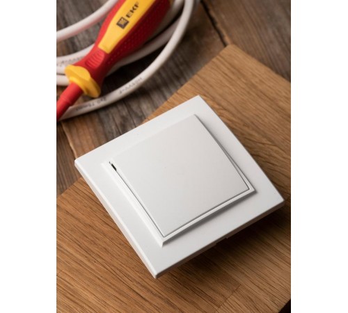 Минск Выключатель 1-клавишный СП,10А, белый EKF Basic  ERV10-021-10  EKF