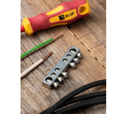 Шина PEN "ноль-земля" (6x9мм) 6 отв. цинк крепеж по центру  sn1-63-06  EKF