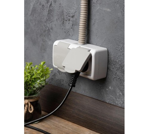 Мурманск Розетка 2-местная 16А с заземлением с крышкой IP54 серый с защитными шторками EKF  EFR16-129-30-54  EKF